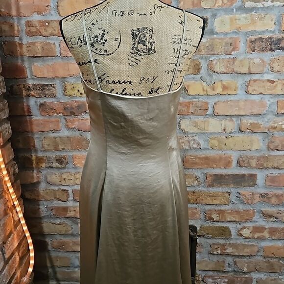 NWT Theory Cami Volume Mesa Crushed Satin Midi dress size 6 - Picture 11 of 16